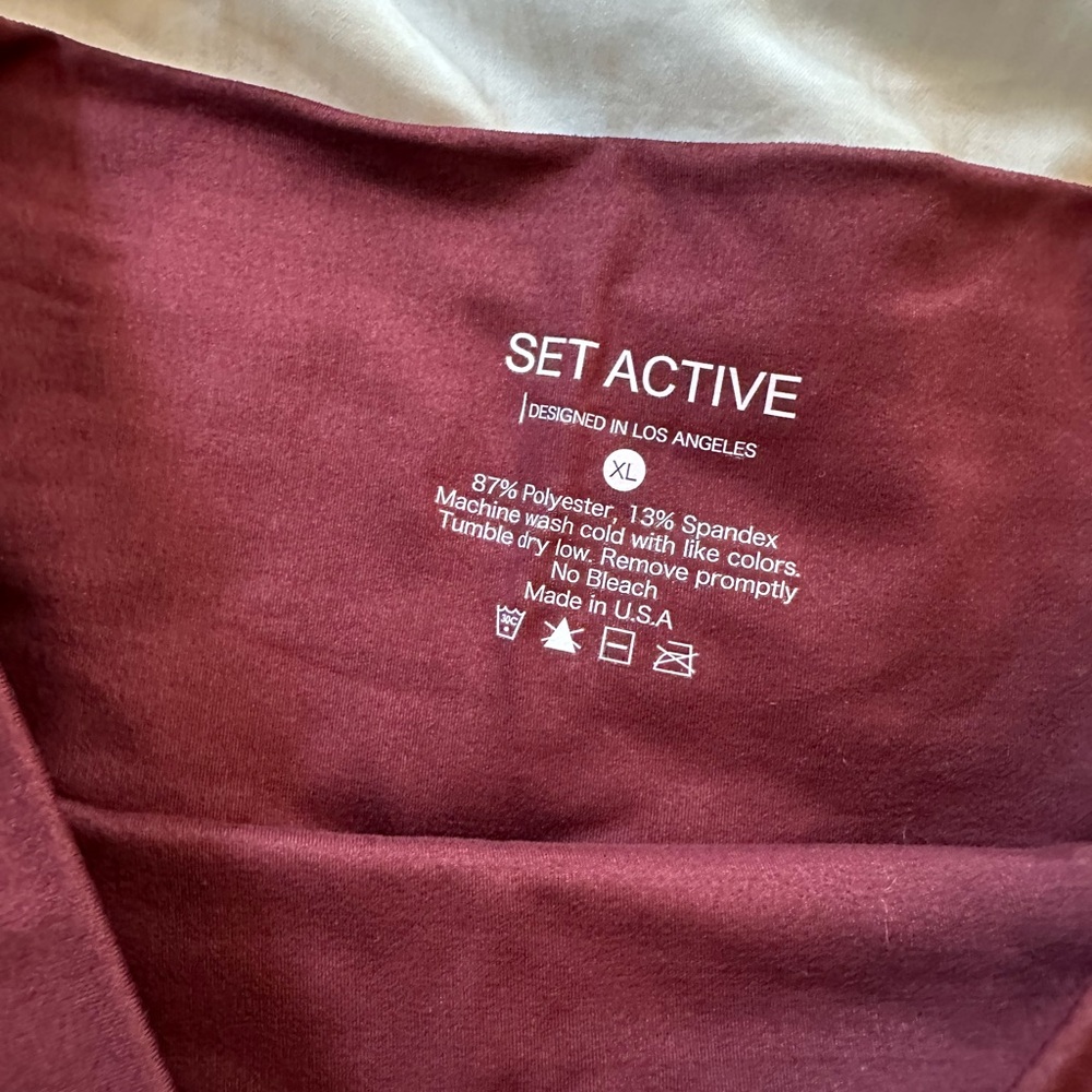 SET Active Women's Bike Shorts in Burgundy - Picture 4 of 4